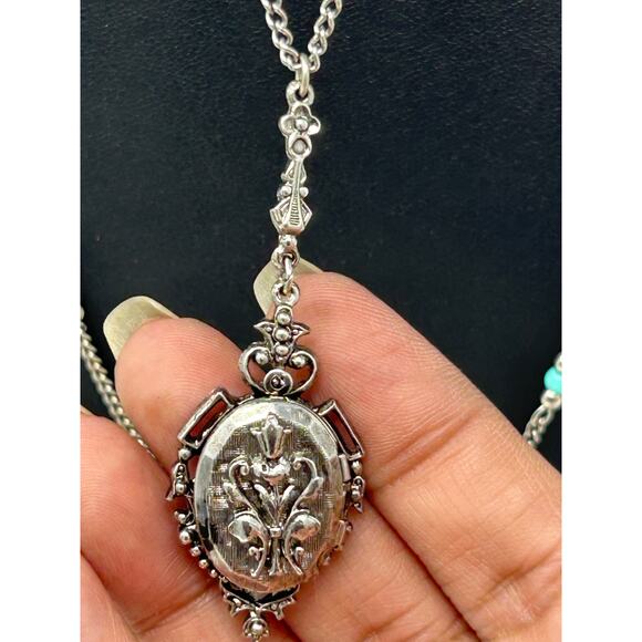 Vintage ART Double Strand Necklace with Locket Pendant - Picture 3 of 11